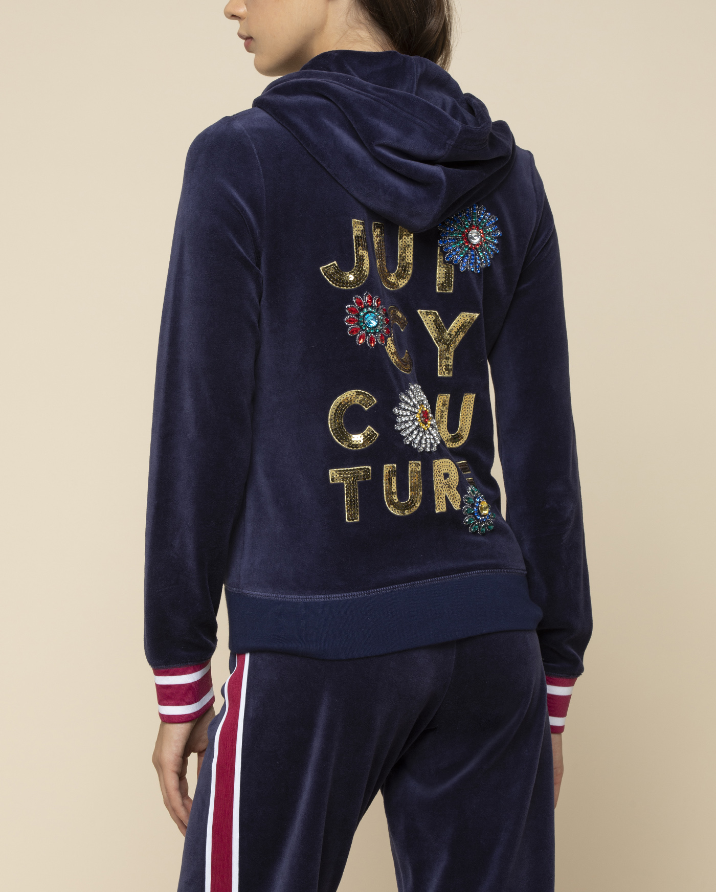 Велюровое худи. Juicy Couture велюровая толстовка Robertson. Juicy Couture толстовка Robertson розовая велюровая. Джуси Кутюр худи на молнии. Джей ЛО Джуси Кутюр кофта.